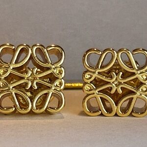 Intricate Gold Filigree Stud Earrings